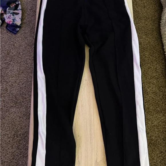 Urban Outfitters sporty track pants - Picture 2 of 9